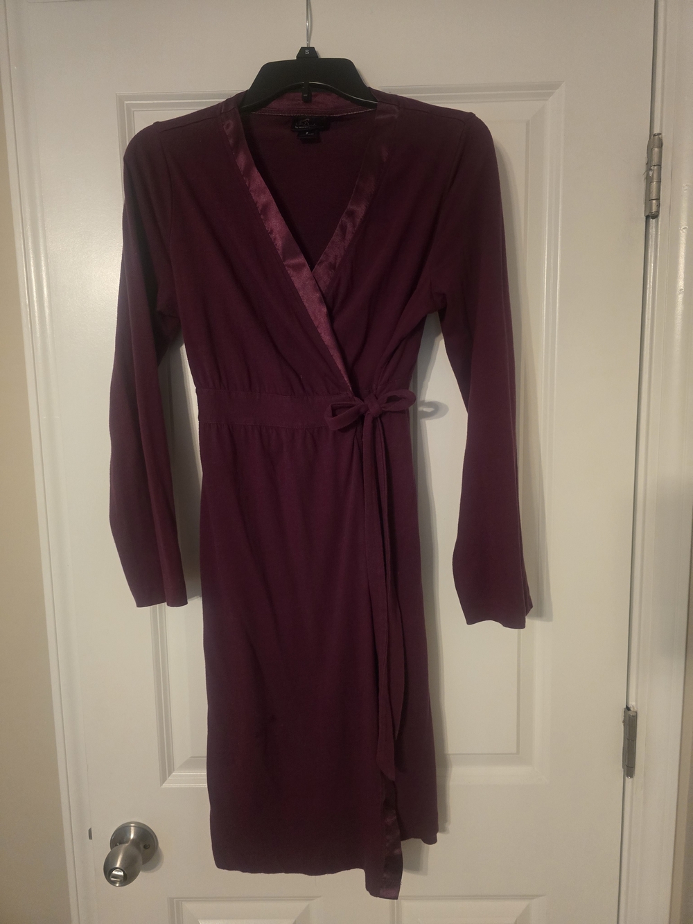OhBaby by Motherhood Wrap Robe in Plum